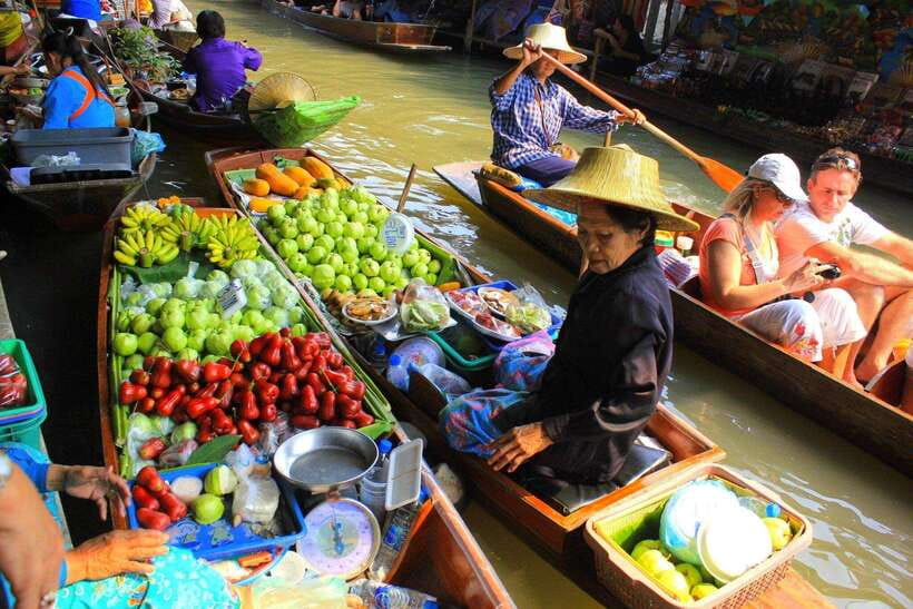 Bangkok: Railway and Floating Market Tour with Dragon Temple - Should you book this one? My practical take
