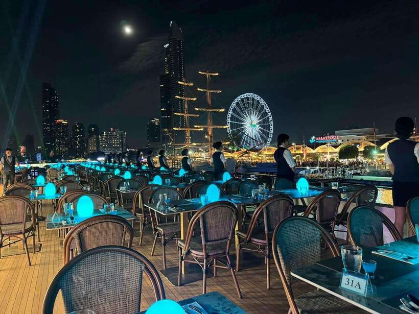 Bangkok: Royal Princess River Dinner Cruise with Live Music - Rooftop Deck vs Lower Deck: Where You’ll Feel the Experience