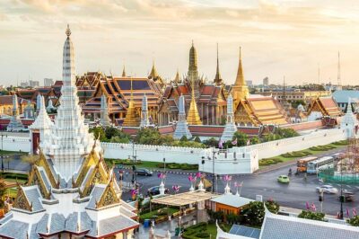 Bangkok Royal Road - Top 3 Major Monuments (Grand Palace, Wat Pho, Wat arun) - Stop 2: The Chao Phraya Boat Ride to Wat Arun