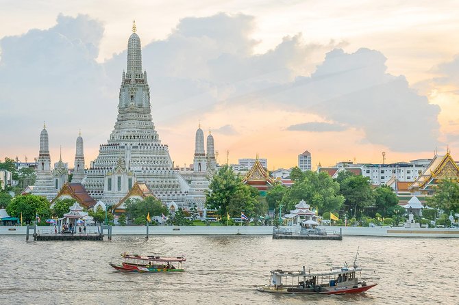 Bangkok Royal Road - Top 3 Major Monuments (Grand Palace, Wat Pho, Wat arun) - How Much Is It Really Worth? (The $72.04 Value Math)