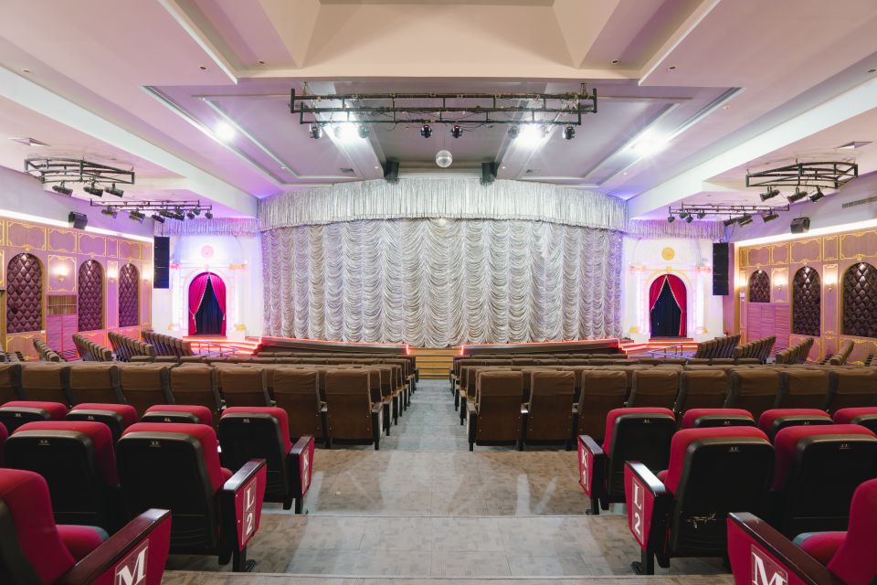 Bangkok: Skip-the-Line Golden Dome Cabaret Show Tickets - Seat expectations: why earlier doesn’t always mean closer
