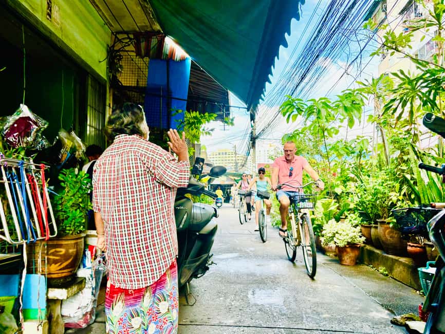 Bangkok: Temples, Canals & Local Life Bike Tour - Wat Khun Chan (Wat Waramartaya Punthasatharam): A Temple Stop With Local Focus