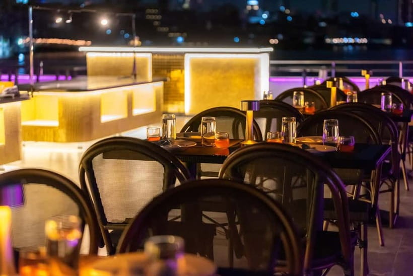 Bangkok: The Newest Luxury 5-Star Bangkok Chao Phraya Cruise - The buffet: 30+ menus means you’ll actually find your favorites