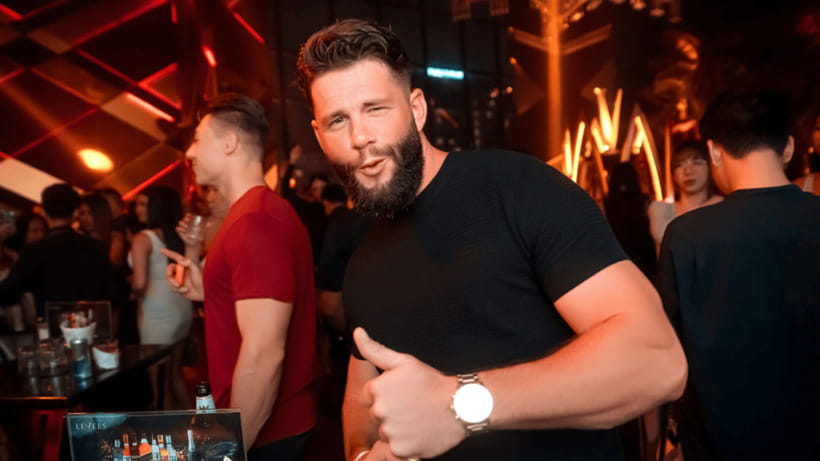 Bangkok: The Speakeasy, Rooftop & Iconic Venues Pub Crawl - Dress code and ID rules that can quietly ruin your night