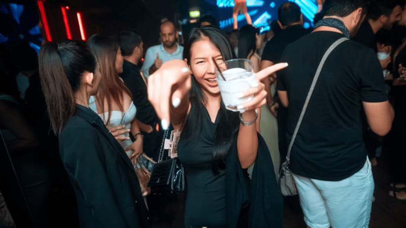 Bangkok: The Speakeasy, Rooftop & Iconic Venues Pub Crawl - The optional add-ons: Sugar Club and Dinner with Strangers