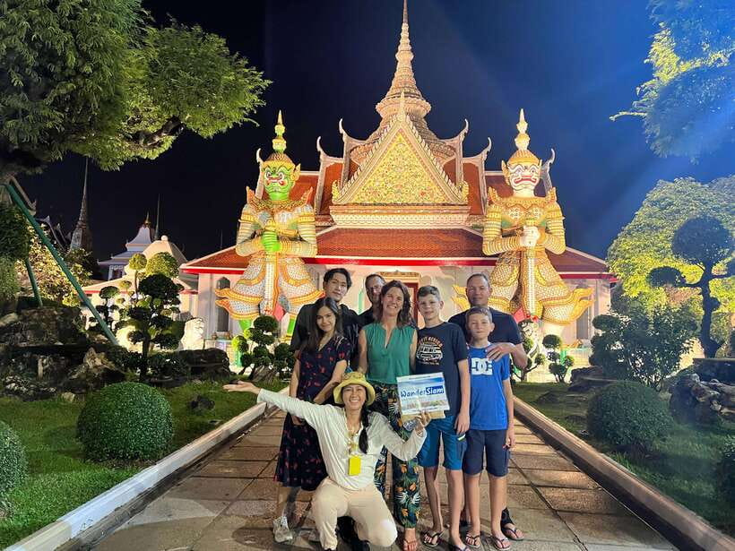 Bangkok Tuk-Tuk by Night with Chinatown Street Food Meal - Chinatown at Night: Dessert, a Simple Street-Food Meal, and Shopping Time