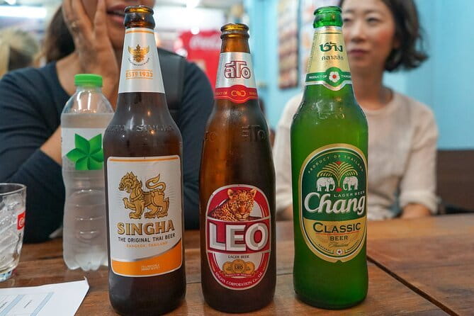 Bangkok Tuk Tuk Night Tour with food & drinks in Siam & Silom - Final stop in Silom: craft beer and local cocktails in a hidden bar