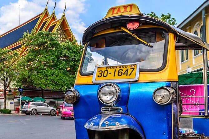 Bangkok Tuk Tuk Tour - Hotel-pickup & Dinner - Hotel Pickup to Golden Mount: Why 4:30pm Works