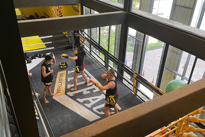 Bangkok:Learn 1-1 Muay Thai + Free Muaythai Shorts & Hotel Pickup - Who This 1-on-1 Muay Thai Lesson Is Best For