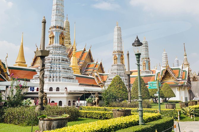 Bangkok's Grand Palace Complex and Wat Phra Kaew Tour - Guides like Luck and Tum: what excellent guide time feels like
