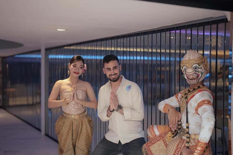 Bangkok:The Planet Sunset&Dinner Cruise on Chao Phraya River - Getting there and avoiding the boarding chaos