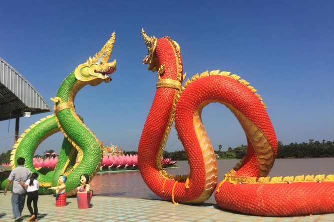 Chachoengsao One Day Trip from Bangkok : Historic Market and Buddhist Temples - Chachoengsao temple stop: Luang Phor Sothon and the river story