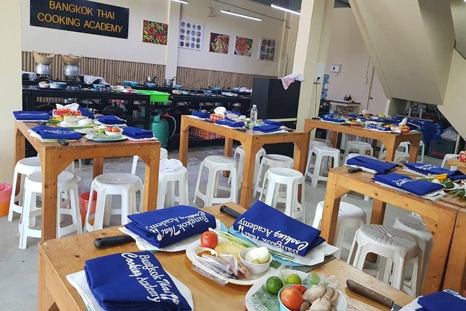 Choose 5 Dishes: Half-Day Cooking Class in Sukhumvit with Market Tour - Logistics that can matter: time, recipes, and how “hands-on” feels
