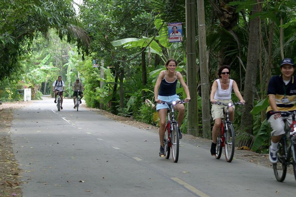 Colors Of Bangkok: 4-Hour Small Group Bike Tour - Floating Market Time: Food, Rhythm, and Bangkok Smells