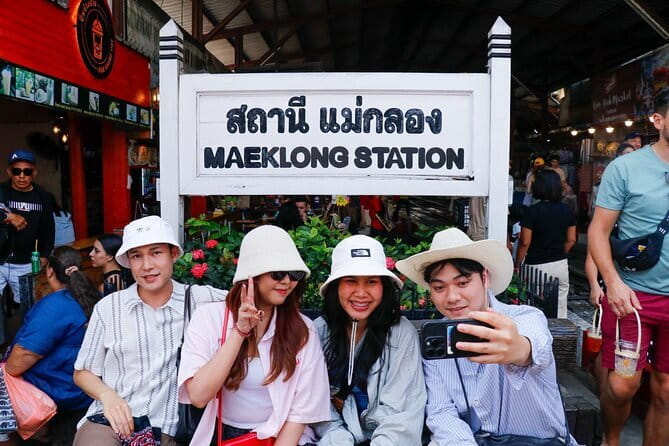 Day Trip to Bangkok Floating Market & Maeklong Railway - Price and what you actually get for $30.98