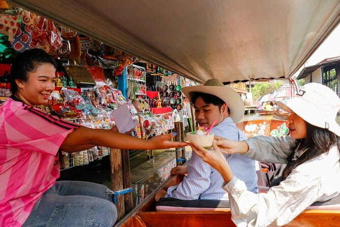 Day Trip to Bangkok Floating Market & Maeklong Railway - Where the tour starts: Hug Thai (CentralWorld) and easy return