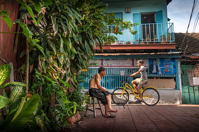 Experience Real Bangkok by Bike - Crossing the Chao Phraya into Thonburi Without the Headache