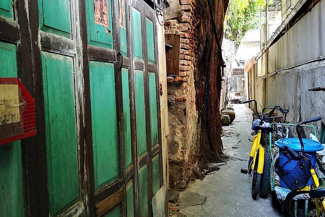 Experience Real Bangkok by Bike - The Pace, the Bikes, and the Real Safety Picture