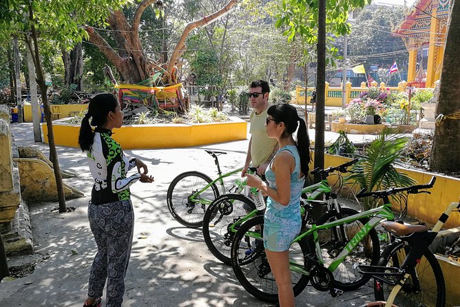 Explore Bangkok by Bike & Boat with Lunch - The Riverside Tempo: Cycling Through Old Bangkok Communities