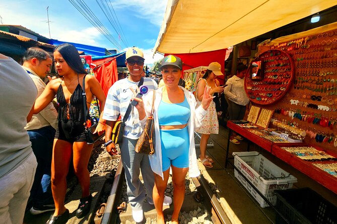 Floating Market & Train Market Private Tour(Premium Service) - Pickup, timing, and guides: where private really shows up