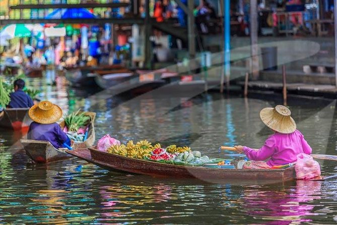 Floating Markets and Bridge on River Kwai Tour from Bangkok - Lunch at a local restaurant: one meal, two outcomes