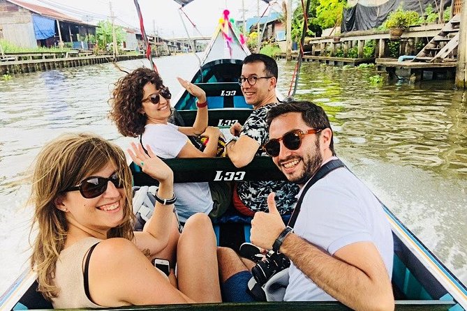 Floating & Railway Market and Coconut Farm Tour [Optional Luxury] - Stop 1: Damnoen Saduak floating market by motorboat
