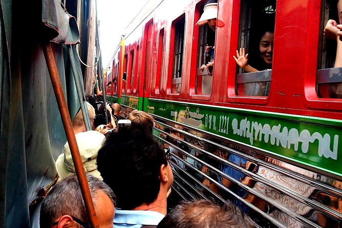Floating & Railway Market and Coconut Farm Tour [Optional Luxury] - Guide quality and the small-group advantage (Lin, Nina, Jim, Ice, Cat)
