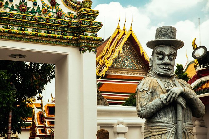 Full Day Bangkok PRIVATE City Tour With Locals - Wat Trimit & Wat Pho tickets - Tuk-Tuk Ride to Golden Mount (Wat Saket) for the View