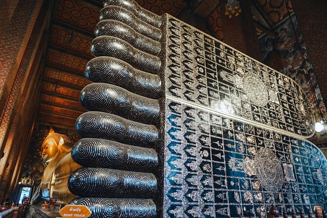 Grand Palace, Wat Phra Kaew, Wat Pho and Wat Arun Walking Tour From Bangkok - Stop 1: Grand Palace Grounds and the Royal-Residence Atmosphere