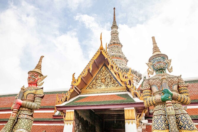 Grand Palace, Wat Phra Kaew, Wat Pho and Wat Arun Walking Tour From Bangkok - Stop 3: Wat Pho’s Reclining Buddha and Thai Massage Roots