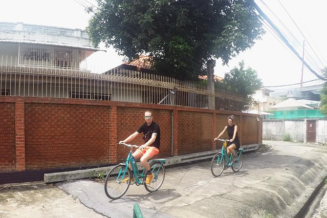 Half-Day Bangkok Bike Tour Including Lunch - Wat Tha Phra: monks in duty, a 300-year-old ruin in use