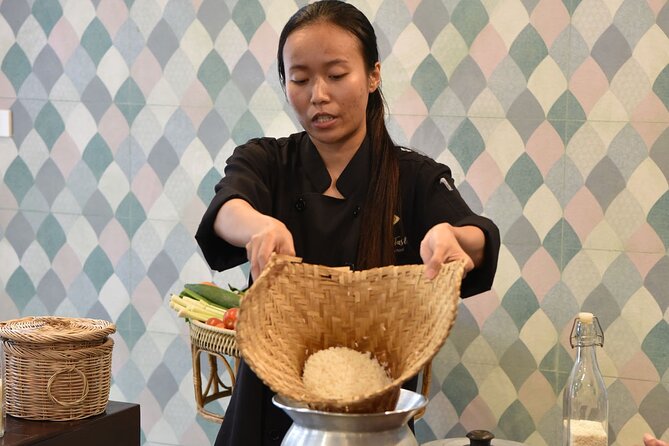 Hands On Thai Cooking Class & Market Tour in Sathon, Bangkok - Getting There from BTS and MRT: Easy Routes to Suan Phlu