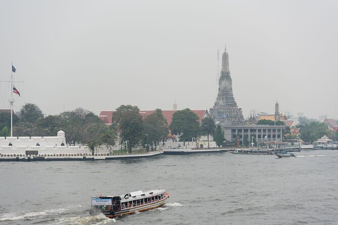Highlights of Bangkok (Private Day Trip) - Wat Pho and the Thai Traditional Massage School: the reclining Buddha stop