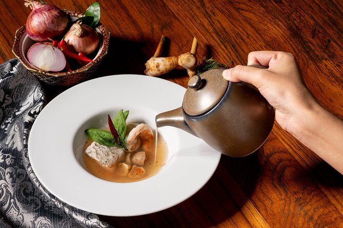 Manohra Cruise Luxury Dining - Temple Views: Grand Palace, Temple of Dawn, and Riverside Palaces