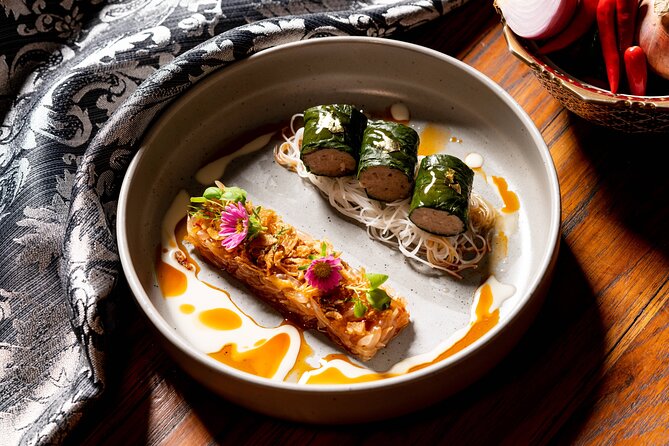 Manohra Cruise Luxury Dining - The Set Thai Menu: Mango Sticky Rice, Wagyu, and Park Nahm Seafood