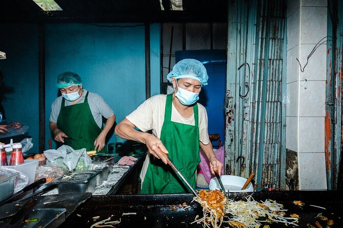 Old Siam Bangkok Food Tour with 15+ Tastings - Tuk-tuks, walking, and the day’s rhythm