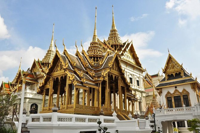 One Day Bangkok Everything - Wat Pho and the Thai Traditional Massage School: temples plus a living craft