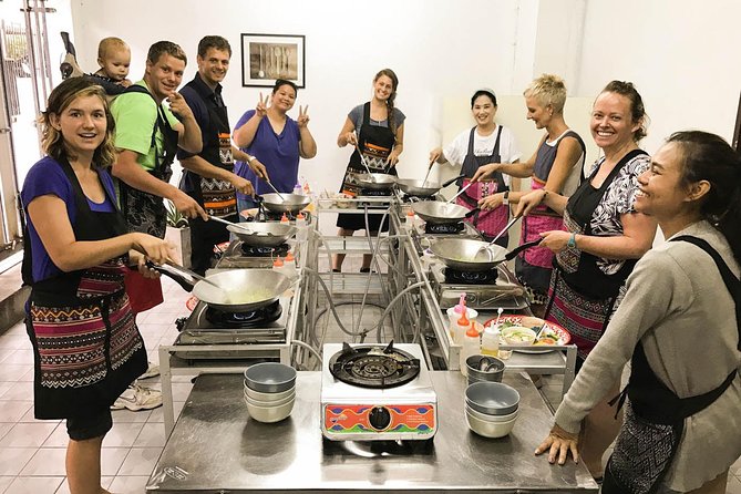 Pink Chili - Thai Cooking Class and Market Tour in Bangkok - Hands-on wok cooking: the technique you’ll remember