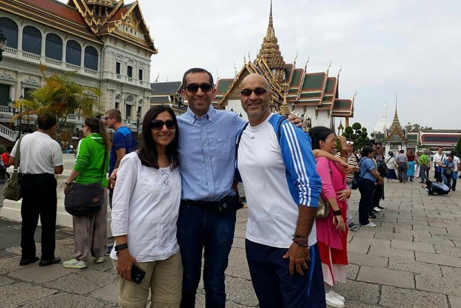 Private Bangkok City Tour Full Day With The Grand Palace - Pak Khlong Flower Talat: a calm burst of color