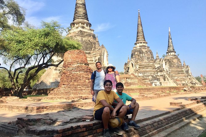 Private Excursion to Ayutthaya, UNESCO World Heritage site with Boat Tour - The market break: snacks, desserts, and quick souvenir shopping