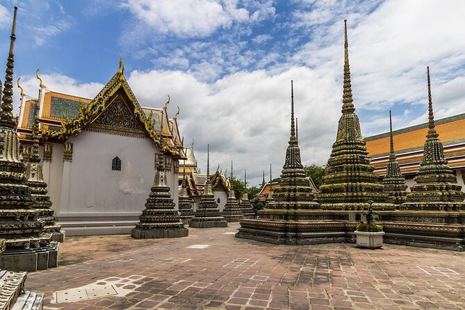 Private Half-Day Bangkok City Tour with The Grand Palace - Wat Phra Kaew (Temple of the Emerald Buddha): A Short Stop With Big Meaning