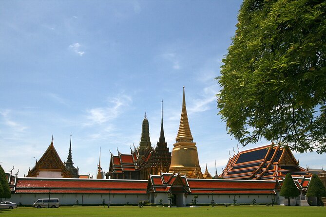 Private Half-Day Bangkok City Tour with The Grand Palace - Wat Arun at the River: The Postcard View Meets the Practical Reality