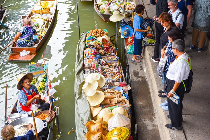 Private Tour: Floating Markets of Damnoen Saduak Cruise Day Trip from Bangkok - Riding the long-tail speedboat: the part that feels like Thailand