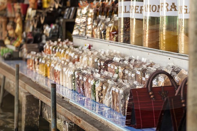 Private Tour: Floating Markets of Damnoen Saduak Cruise Day Trip from Bangkok - Price and value: is $135 fair for a private day trip?