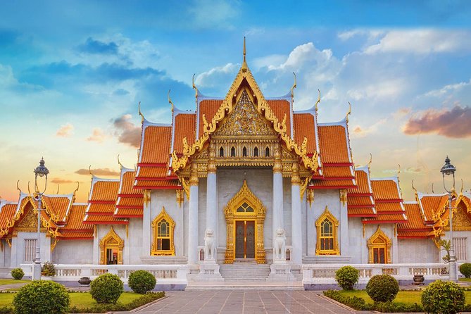 Private Tour: The Best of Bangkok Temples - Half Day - Crossing Chinatown on the way: more than a transportation link