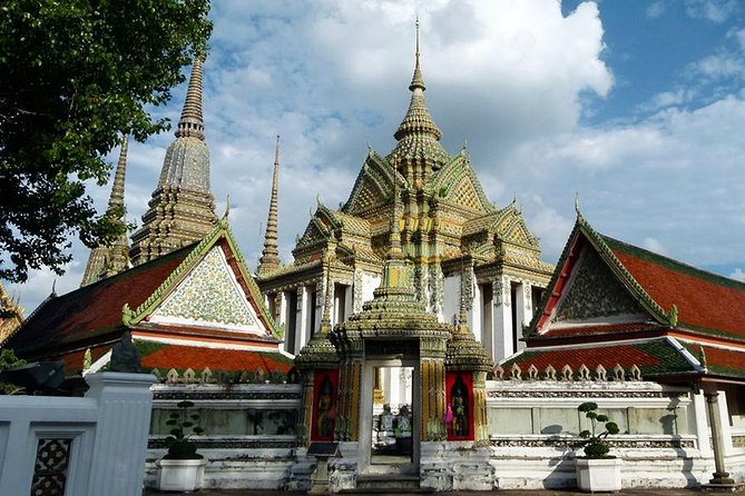 Private Tour: The Best of Bangkok Temples - Half Day - Wat Benchamabophit: The Marble Temple and the power of white stone