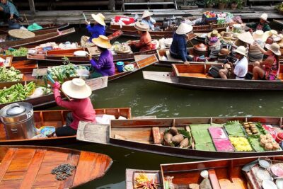 Private Tour to Railway Market and Damnoen Saduak Floating Market - Maeklong Railway Market: The Train Moment You Came For