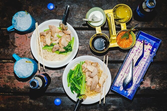 Private Tuktuk Authentic Food Tour (Chinatown-Flower Market) - Pak Khlong Flower Talat: A 24-hour Market Moment for Your Photos