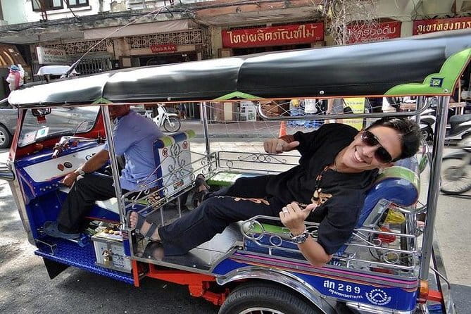 Private Tuktuk Authentic Food Tour (Chinatown-Flower Market) - Democracy Monument and the Bangkok-at-a-Glance Stops