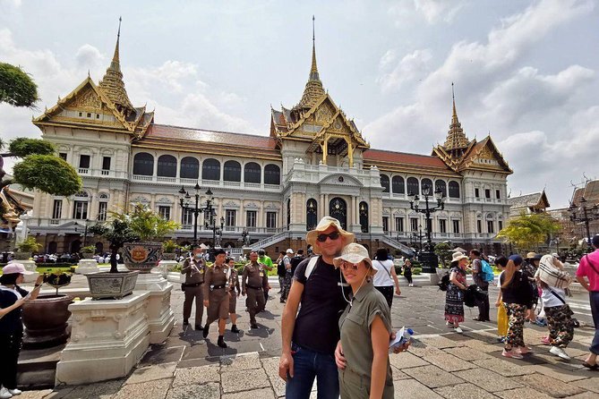Royal Grand Palace and Bangkok Temples: Half Day Tour - How the guide and driver change the experience